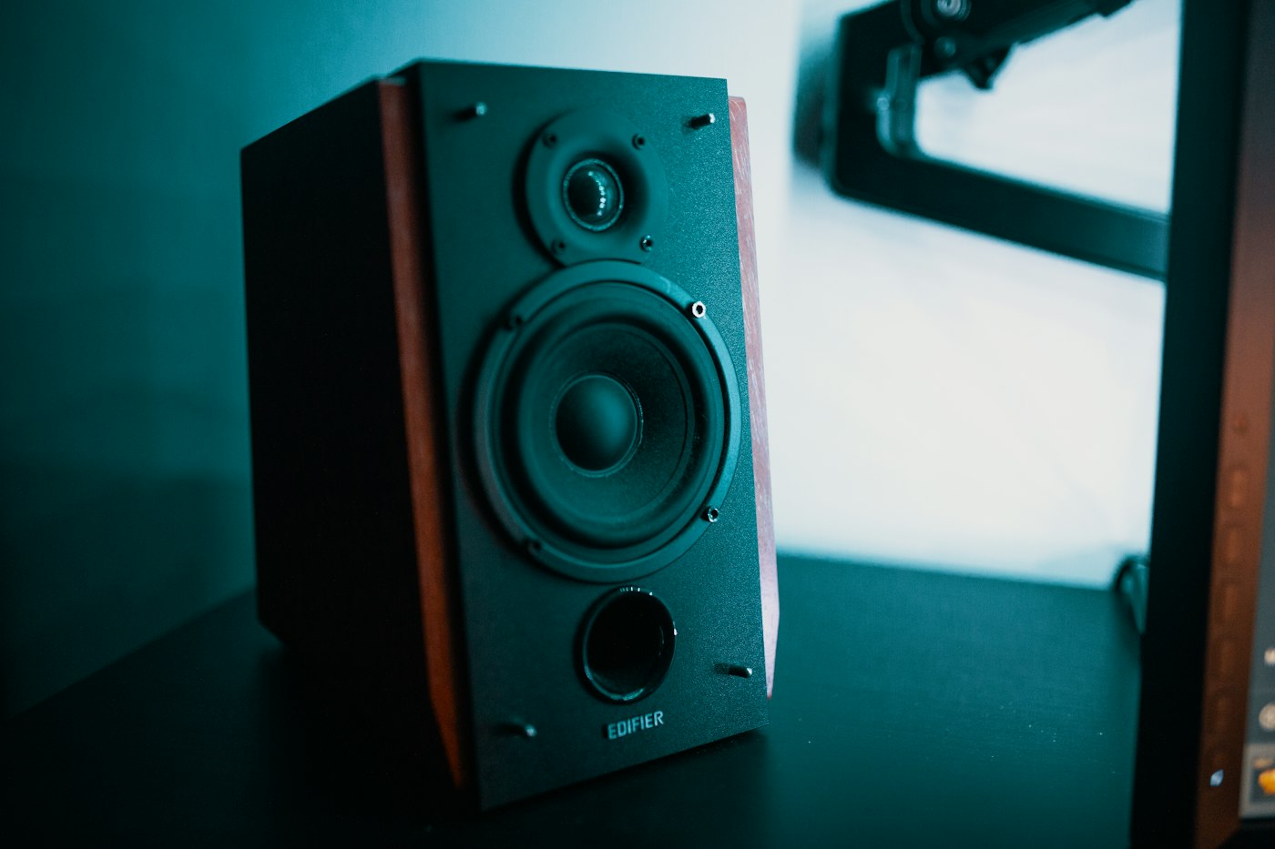 Room Column Bluetooth Speaker